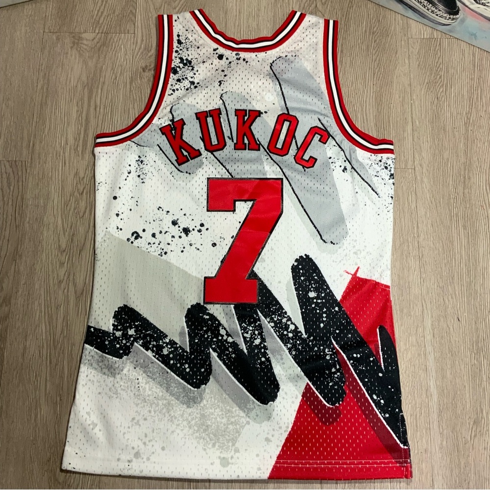 New Mitchell & Ness White Chicago Bulls 97-98 Toni Kukoc Swingman Jersey S - Picture 2 of 11